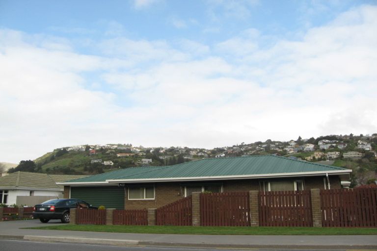 Photo of property in 4/12 Centaurus Road, Cashmere, Christchurch, 8022