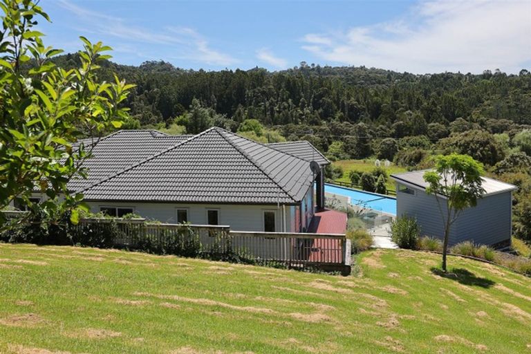 Photo of property in 28d Tram Valley Road, Swanson, Auckland, 0614