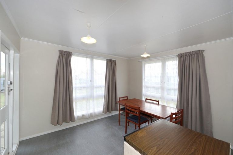 Photo of property in 28 Cartier Crescent, Flaxmere, Hastings, 4120