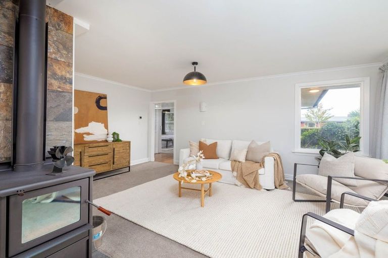 Photo of property in 9 Waiau Street, Cracroft, Christchurch, 8025