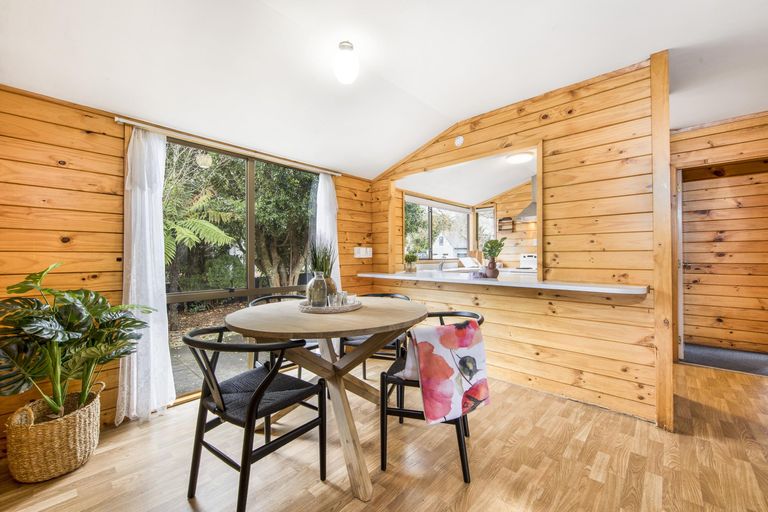 Photo of property in 107 Wattle Farm Road, Wattle Downs, Auckland, 2103