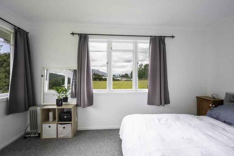 Photo of property in 175 Fairfax Street, Murchison, 7007