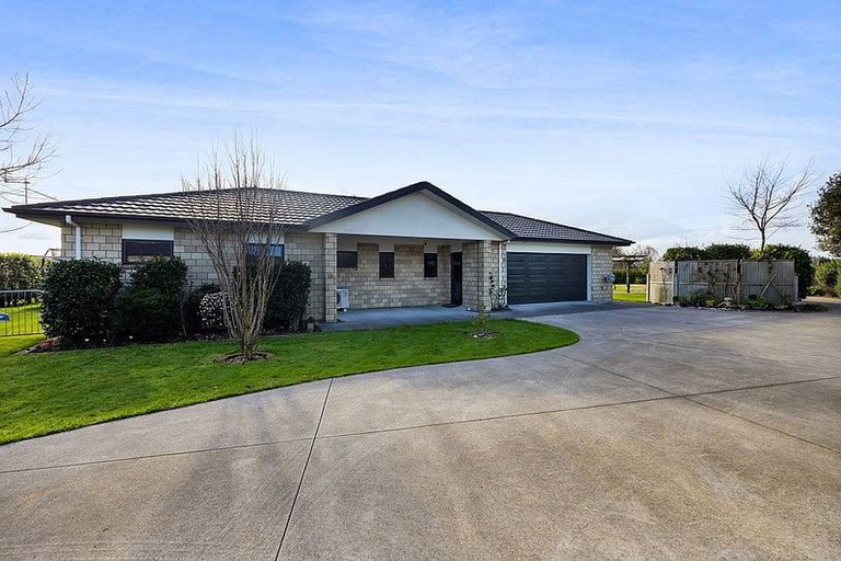 Photo of property in 393 Ketemarae Road, Normanby, Hawera, 4675