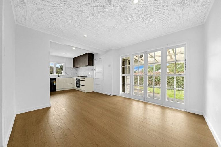 Photo of property in 76 Old Wairoa Road, Papakura, 2110