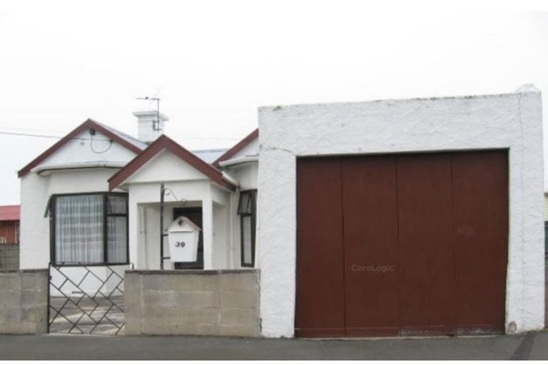 Photo of property in 39 Bathgate Street, South Dunedin, Dunedin, 9012