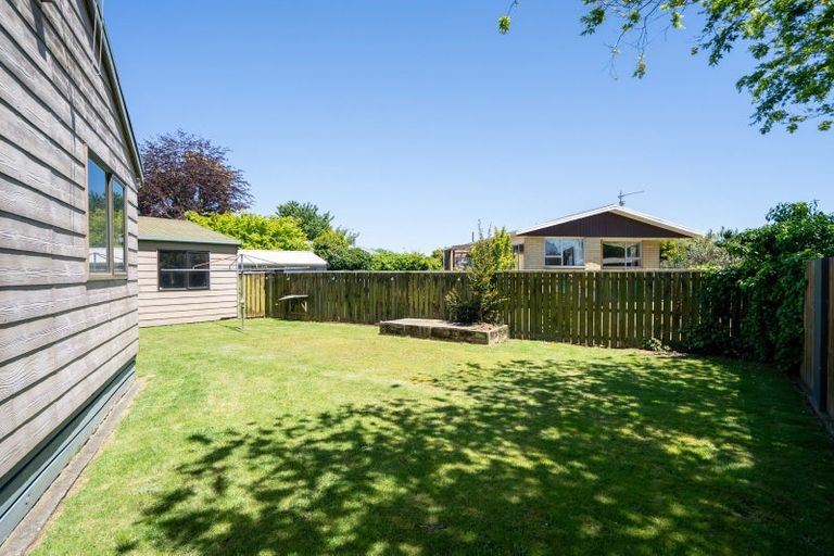 Photo of property in 277 Shakespeare Street, Leamington, Cambridge, 3432