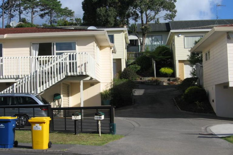 Photo of property in 1/44 Barbados Drive, Unsworth Heights, Auckland, 0632