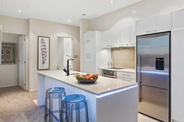 Photo of property in Sentinel Apartments, 1106/3 Northcroft Street, Takapuna, Auckland, 0622