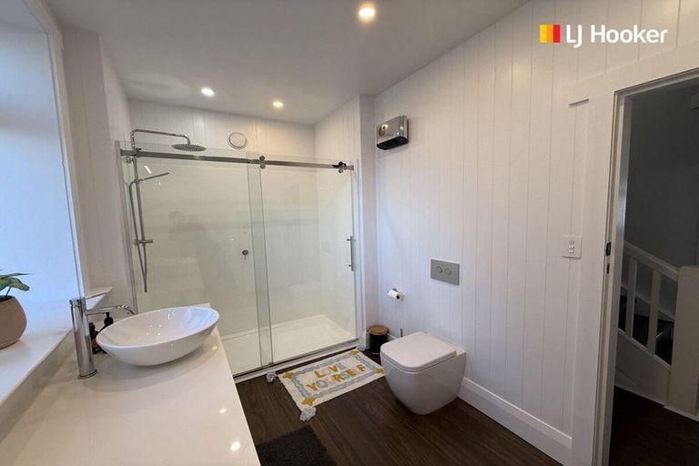 Photo of property in 104 Forbury Road, Saint Clair, Dunedin, 9012