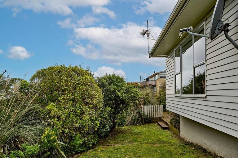 Photo of property in 51 Sea Vista Drive, Pukerua Bay, 5026