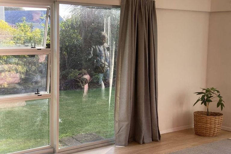 Photo of property in 6 Ashcraig Court, Torbay, Auckland, 0630