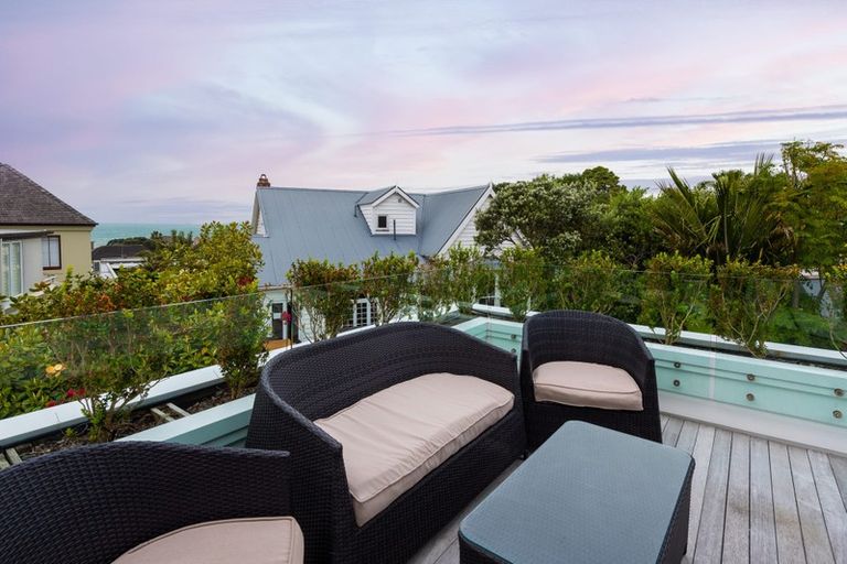 Photo of property in 13 Ocean View Road, Milford, Auckland, 0620