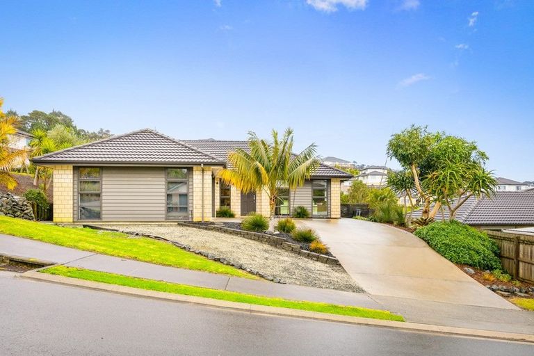 Photo of property in 4 Bloomfield Rise, Stanmore Bay, Whangaparaoa, 0932