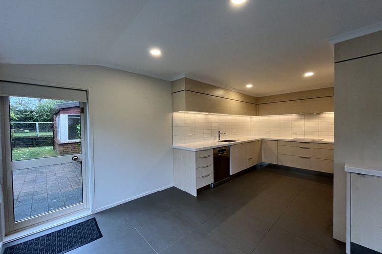 Photo of property in 50b Karina Road, Merrilands, New Plymouth, 4312