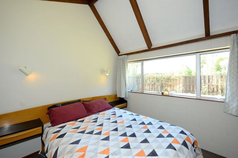 Photo of property in 100 Old West Coast Road, Yaldhurst, Christchurch, 7676