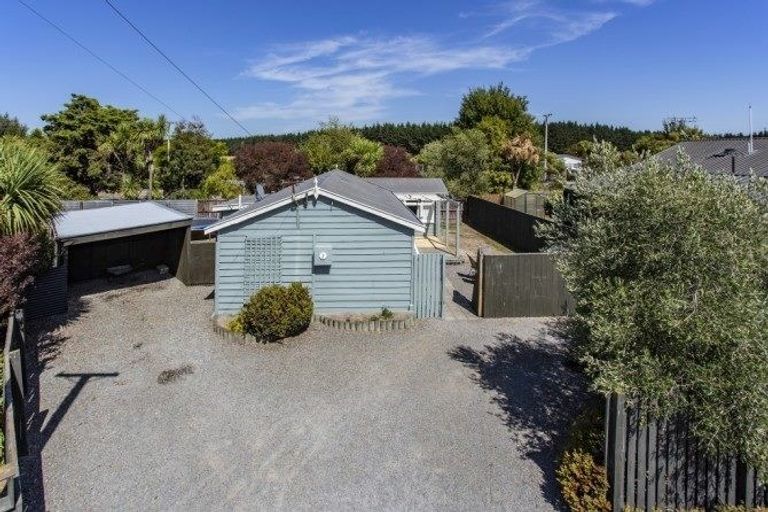 Photo of property in 2 Penfold Square, Leithfield, 7481