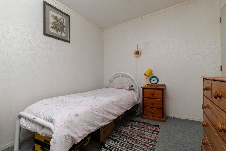 Photo of property in 14 Miriam Corban Heights, Henderson, Auckland, 0612