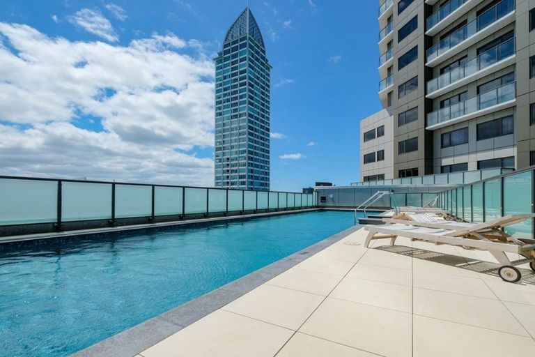 Photo of property in Scotia Tower Apartments, 8a/8 Scotia Place, Auckland Central, Auckland, 1010