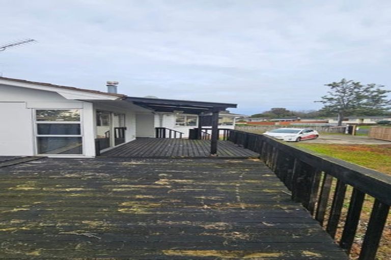 Photo of property in 19 Sandrine Avenue, Clover Park, Auckland, 2019