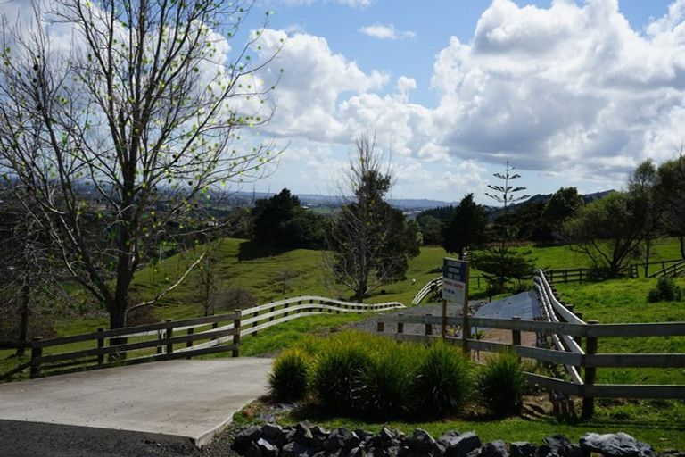 Photo of property in 213 Maxted Road, Bombay, 2579