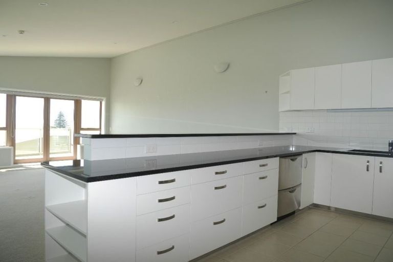 Photo of property in 10/1 Marine Parade, Paraparaumu Beach, Paraparaumu, 5032