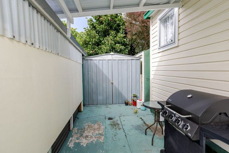 Photo of property in 20 Thyra Street, Dannevirke, 4930