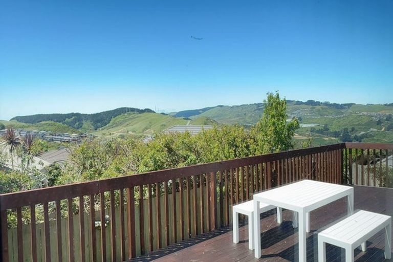 Photo of property in 59 Erlestoke Crescent, Churton Park, Wellington, 6037