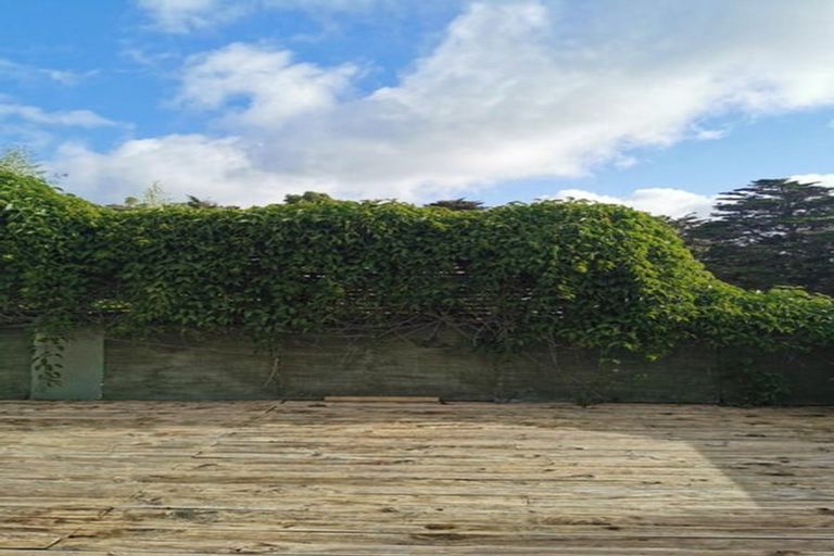 Photo of property in 355 Whangaparaoa Road, Stanmore Bay, Whangaparaoa, 0932