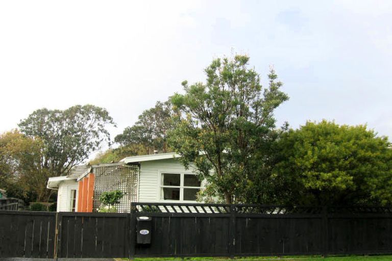 Photo of property in 93 Donovan Road, Paraparaumu Beach, Paraparaumu, 5032