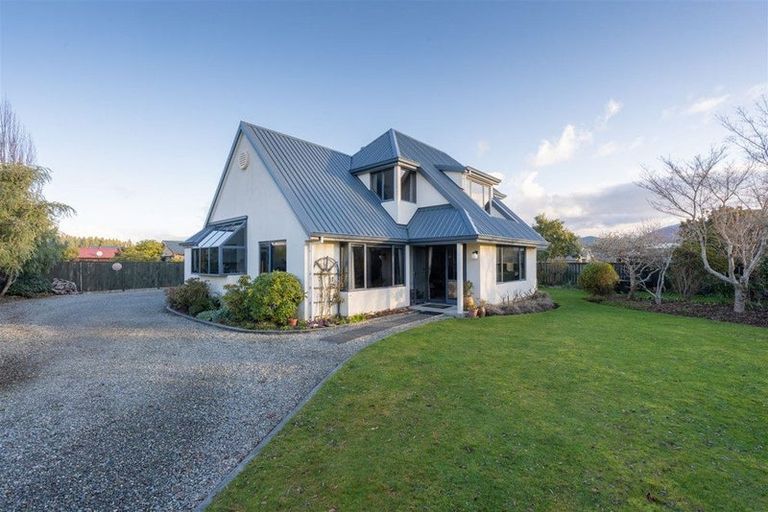 Photo of property in 8 Melland Place, Te Anau, 9600