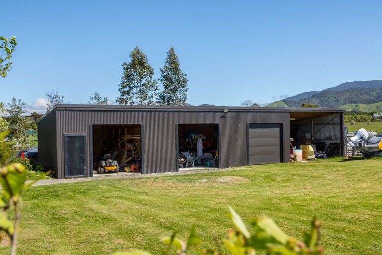 Photo of property in 50 Flax Cutter Lane, Woodside, Greytown, 5794