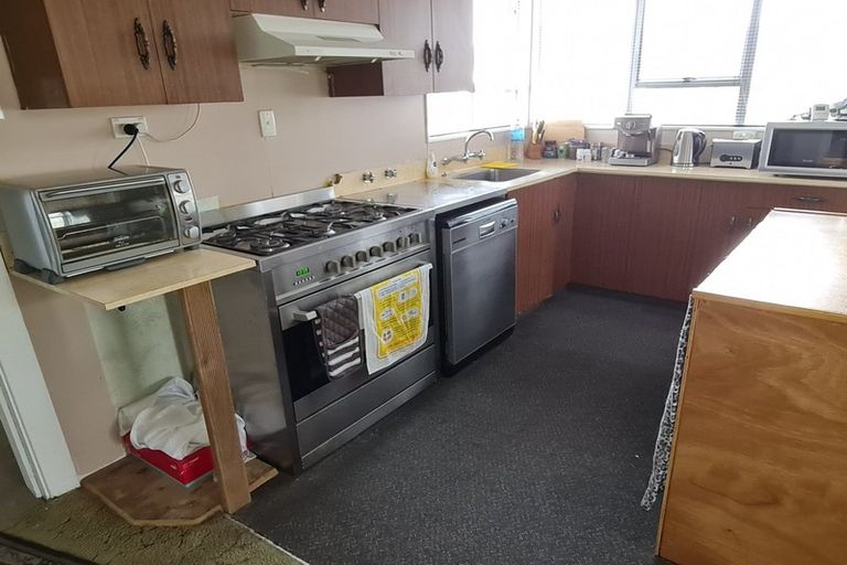 Photo of property in 80 Wakefield Street, Westport, 7825