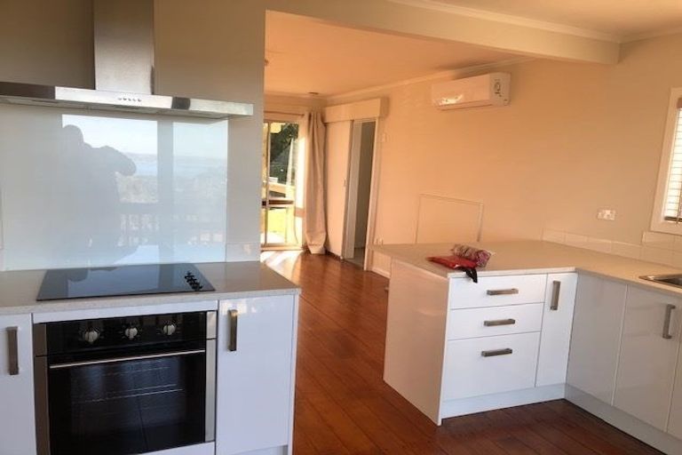 Photo of property in 65 Tane Road, Laingholm, Auckland, 0604