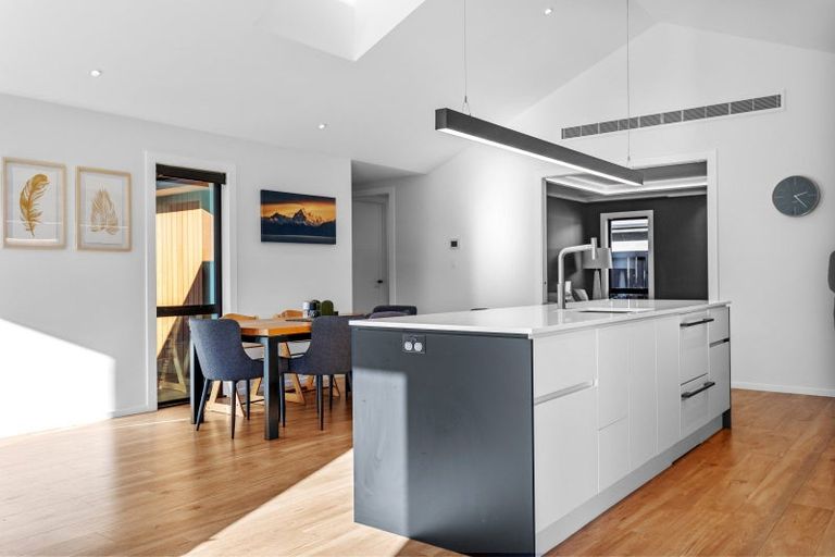 Photo of property in 16 Valour Drive, Rangiora, 7400