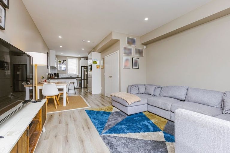 Photo of property in 12 Dignity Street, Papakura, 2110