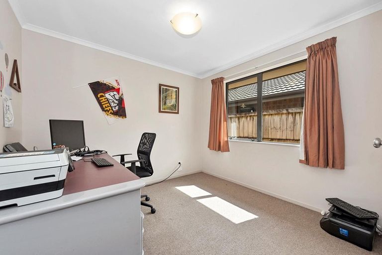 Photo of property in 3 Beckham Close, Grandview Heights, Hamilton, 3200