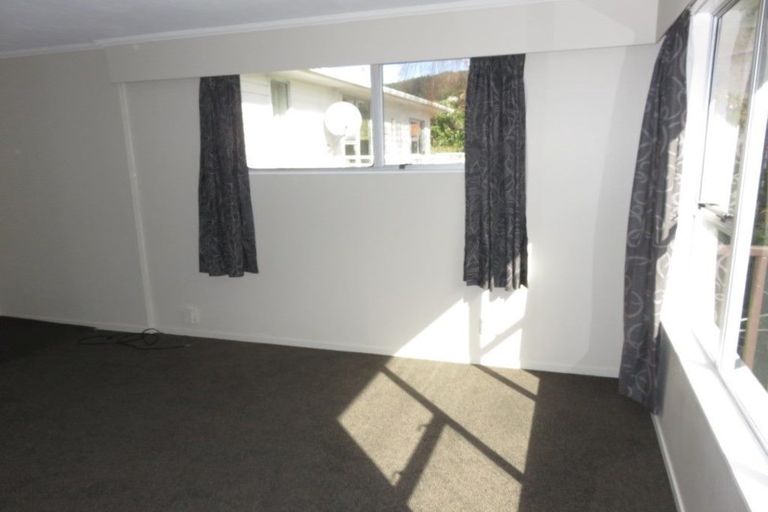 Photo of property in 80b Oriel Avenue, Tawa, Wellington, 5028