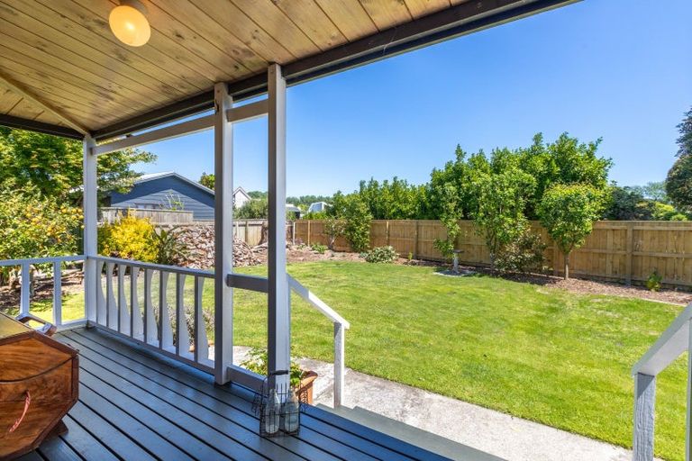 Photo of property in 43 Nimmo Avenue, Waikanae, 5036