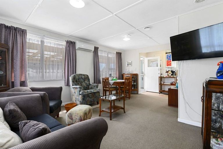 Photo of property in 35 Park Road, Western Heights, Rotorua, 3015