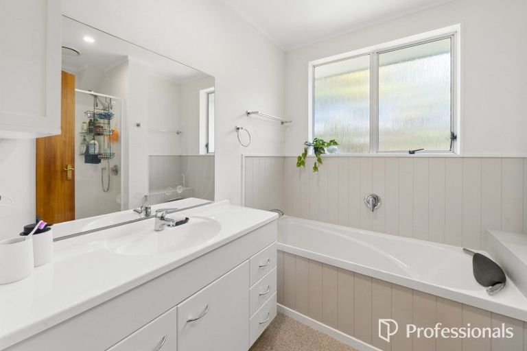 Photo of property in 37 Te Kupe Road, Paraparaumu Beach, Paraparaumu, 5032
