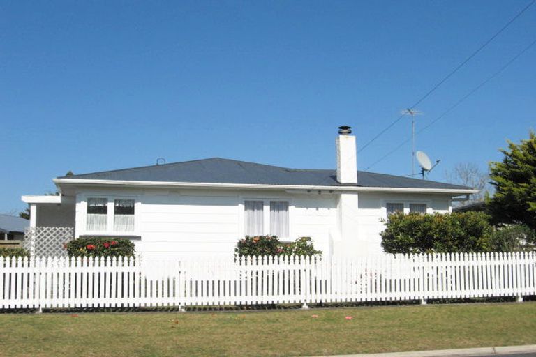 Photo of property in 10 White Street, Whitianga, 3510