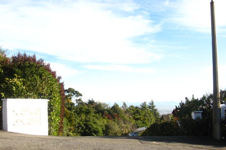 Photo of property in 11 Takahe Drive, Cashmere, Christchurch, 8022