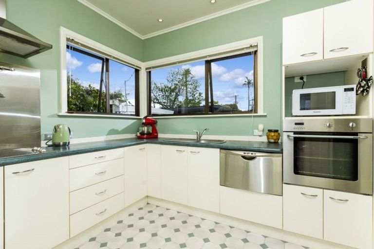 Photo of property in 2/7 Egremont Street, Belmont, Auckland, 0622