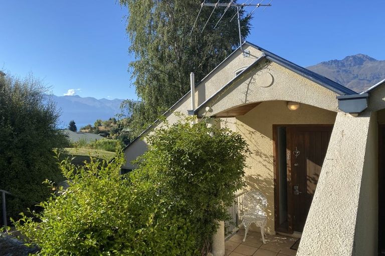 Photo of property in 34 Lochy Road, Fernhill, Queenstown, 9300