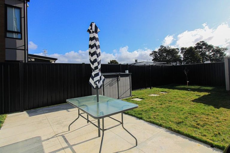 Photo of property in 8 Castletown Street, Wallaceville, Upper Hutt, 5018