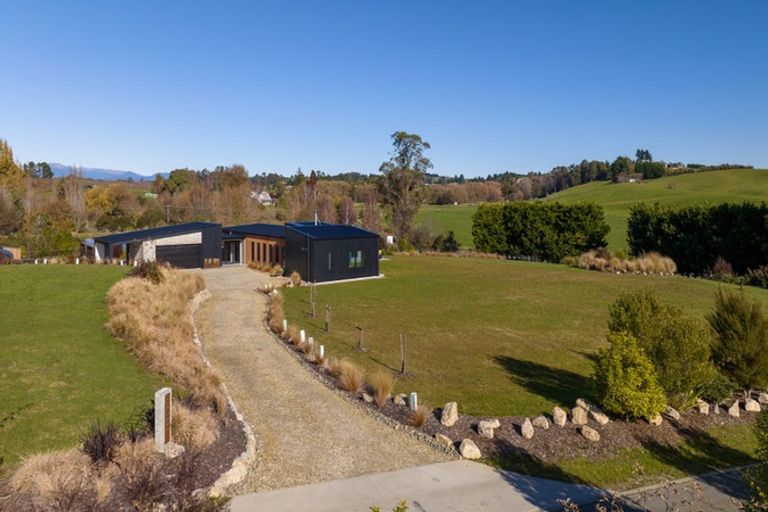Photo of property in 142 Aporo Road, Tasman, Upper Moutere, 7173