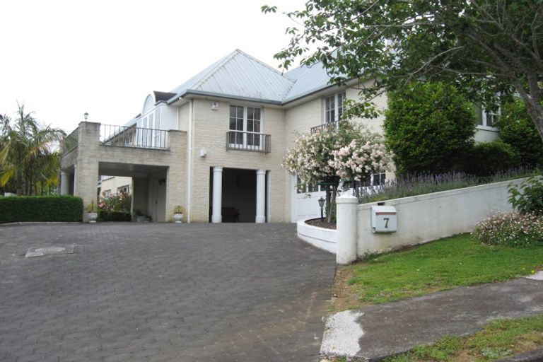 Photo of property in 7 Kowhai Place, Pukekohe, 2120