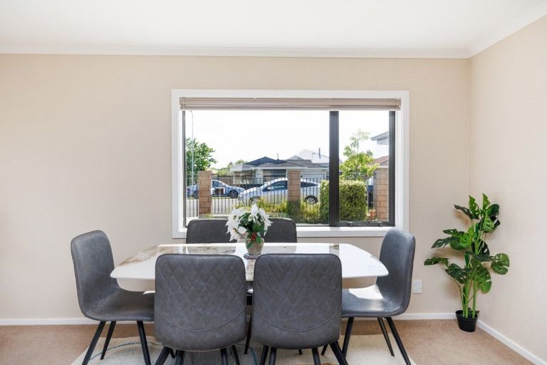 Photo of property in 18 Thomson Street, West End, Palmerston North, 4412