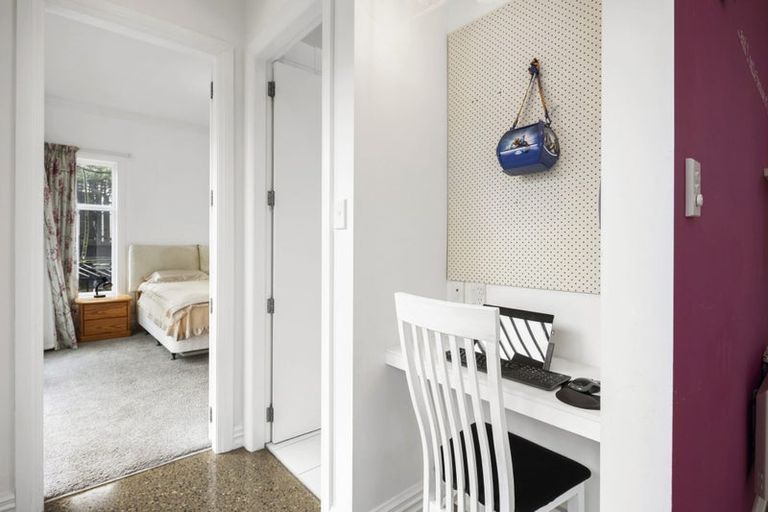 Photo of property in 28 Trent Street, Island Bay, Wellington, 6023