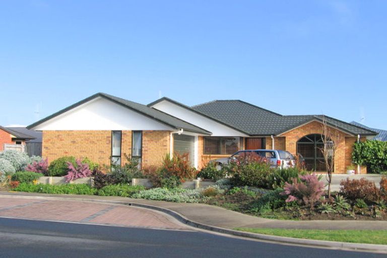 Photo of property in 10 Glengoyne Place, Rototuna, Hamilton, 3210